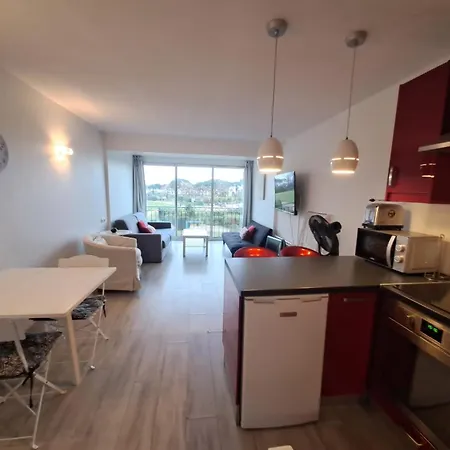Gasyan - Golfe De St-Tropez - Appartement Aves Acces Plage Dans Residence Avec Piscine Gassin Exterior photo