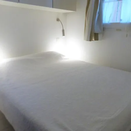 Gasyan - Golfe De St-Tropez - Appartement Aves Acces Plage Dans Residence Avec Piscine Gassin Exterior photo