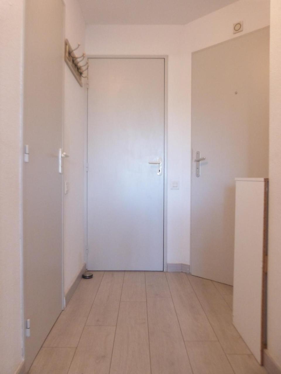 Appartement Gasyan - Golfe De St-tropez - Aves Acces Dans Avec Piscine Gassin